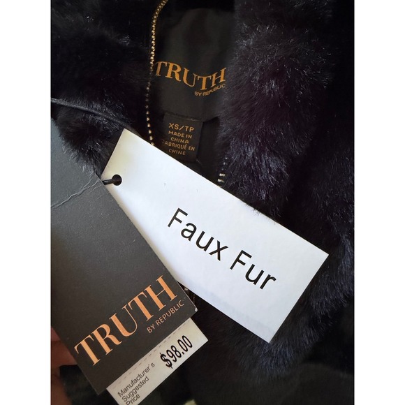 Truth by Republic Black Faux Fur Hooded Bomber Jacket Gold Zip XS NEW - Picture 2 of 9